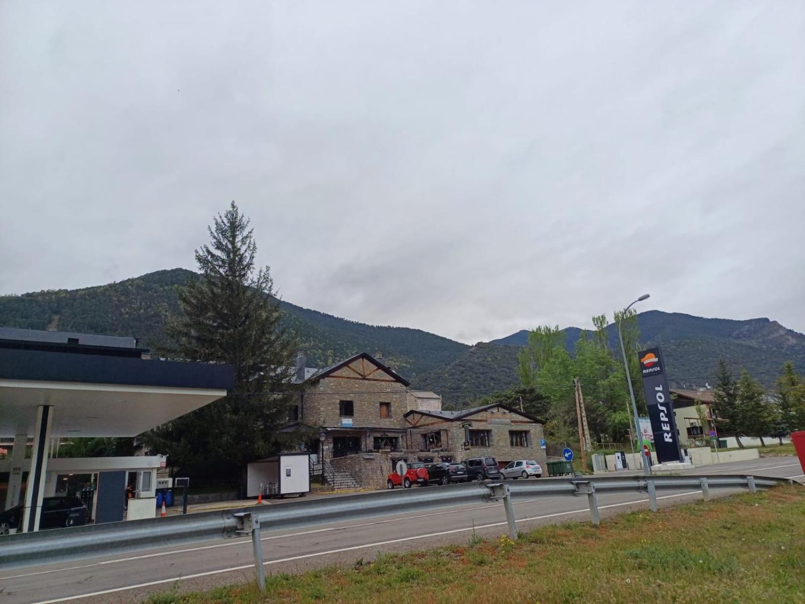 Apartamento Pico De Alba - Jacetania Villanúa Eksteriør bilde