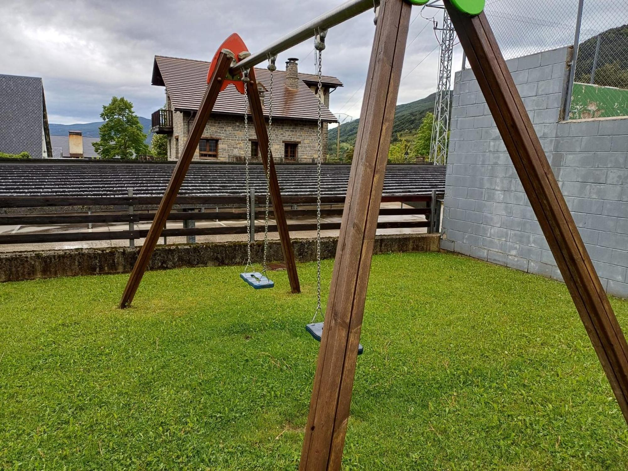 Apartamento Pico De Alba - Jacetania Villanúa Eksteriør bilde