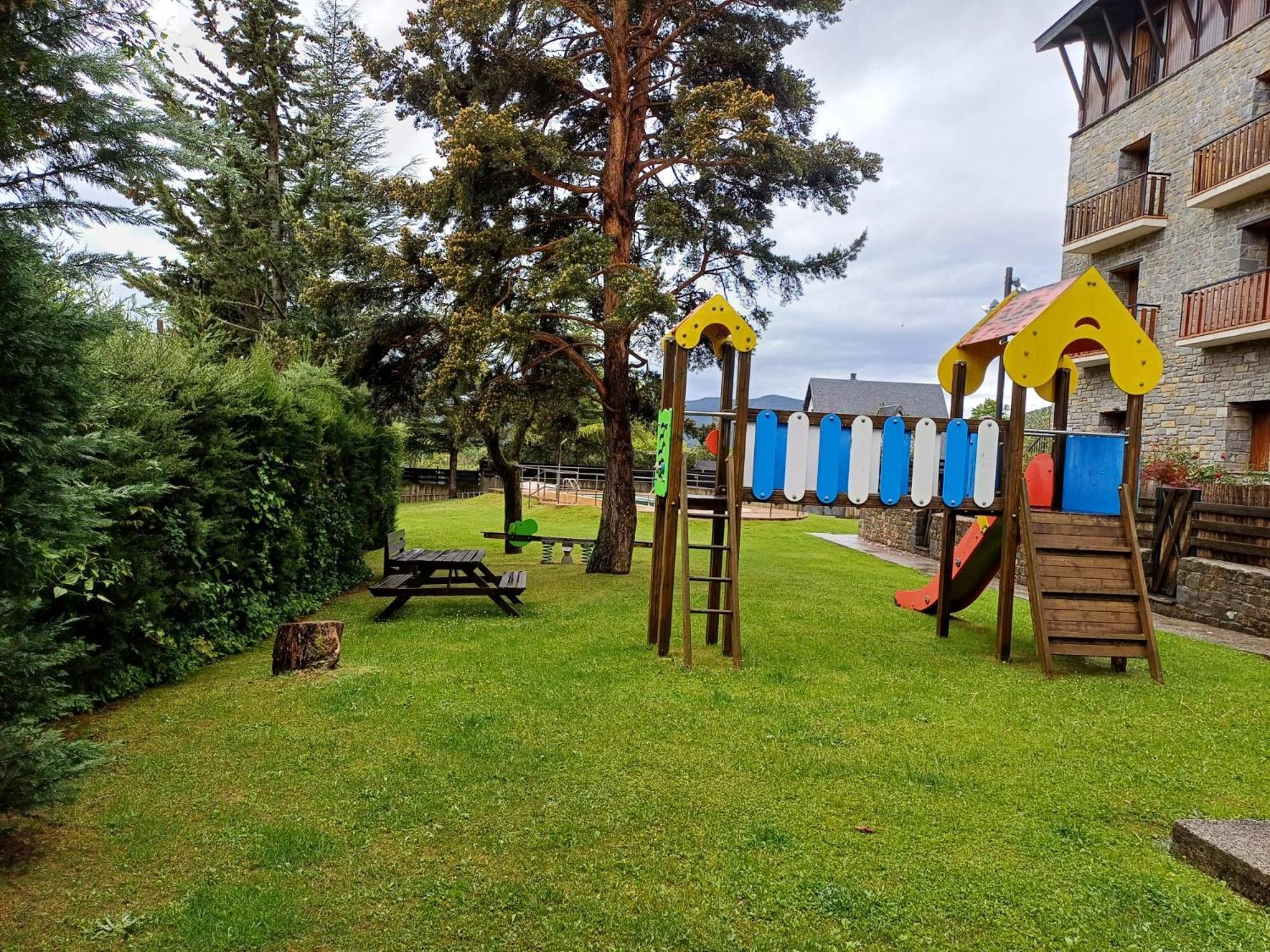 Apartamento Pico De Alba - Jacetania Villanúa Eksteriør bilde