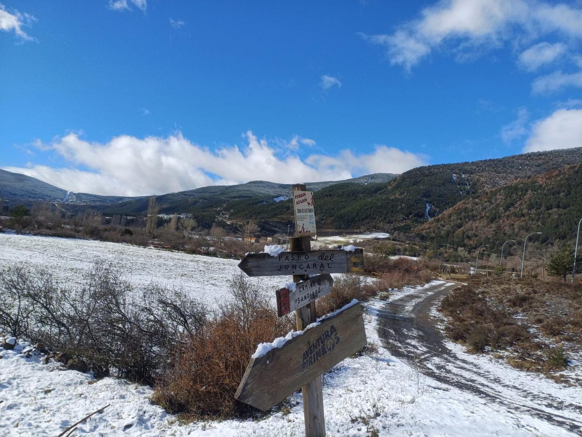 Apartamento Pico De Alba - Jacetania Villanúa Eksteriør bilde